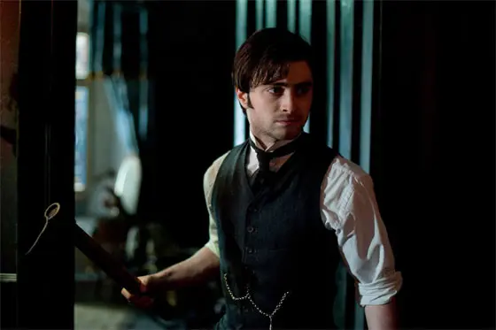 Woman in Black Review: Daniel Radcliffe Tackles Tame Horror