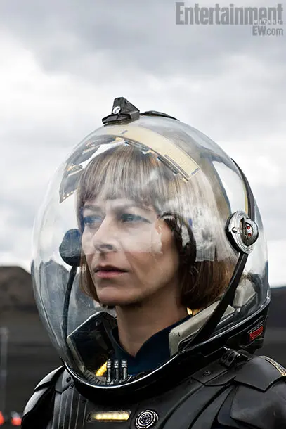 New Prometheus Images Get Personal with the Cast