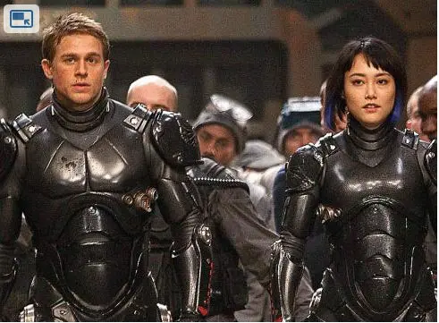 New Pacific Rim Armor Images from Still and Comic-Con Props