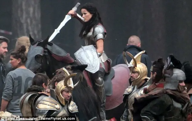 Thor and Lady Sif Battle on Thor: The Dark World Set