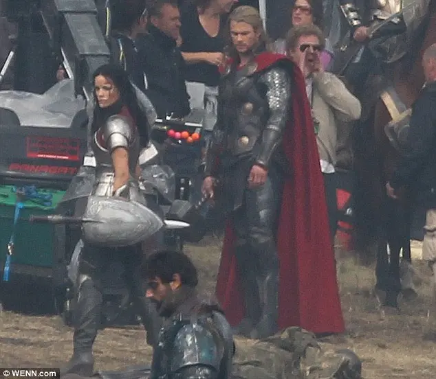 Thor and Lady Sif Battle on Thor: The Dark World Set