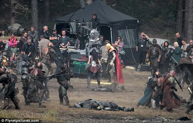 Thor and Lady Sif Battle on Thor: The Dark World Set