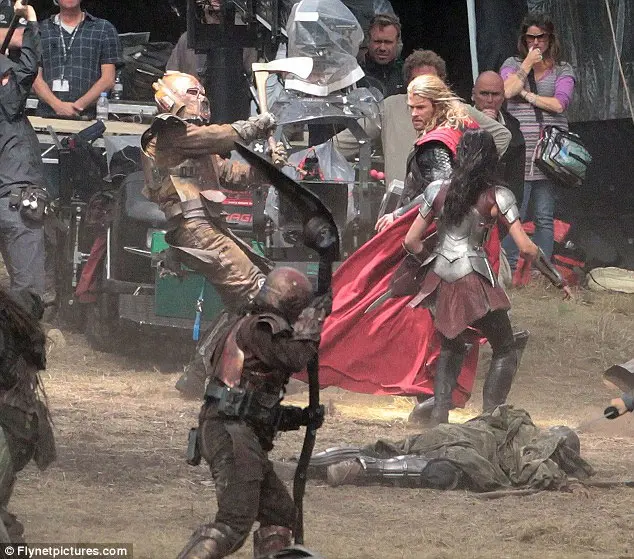 Thor and Lady Sif Battle on Thor: The Dark World Set