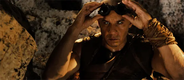 Riddick Review: Vin Diesel Powers a Sci-Fi Throwback