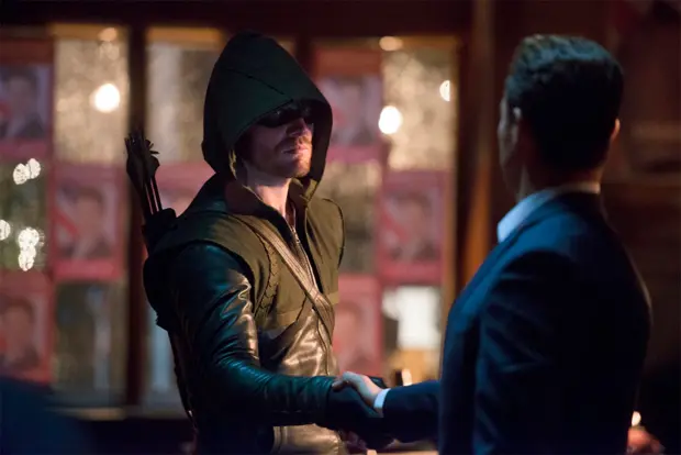 Arrow Season 2 Episode 210 'Blast Radius' Review and Recap 6 Qs