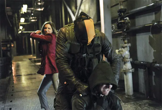 Arrow Season 2 Episode 221 'City of Blood' Review: Because I Am The Arrow