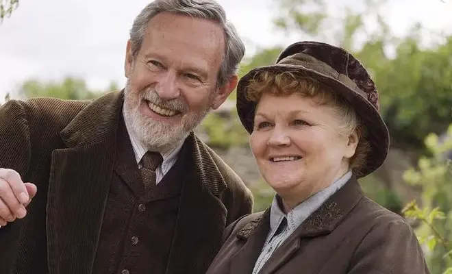 Watch Downton Abbey Season 6 Episode 5 online
