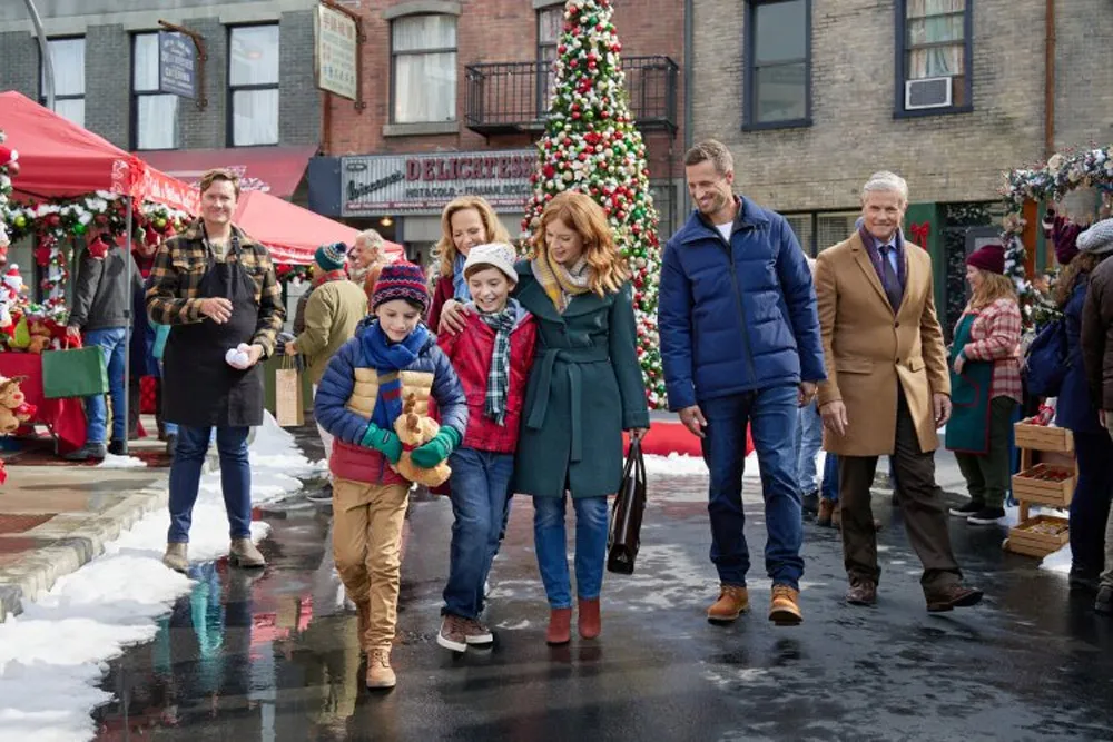 How to Watch Hallmark's 'A Season for Family' Christmas Movie